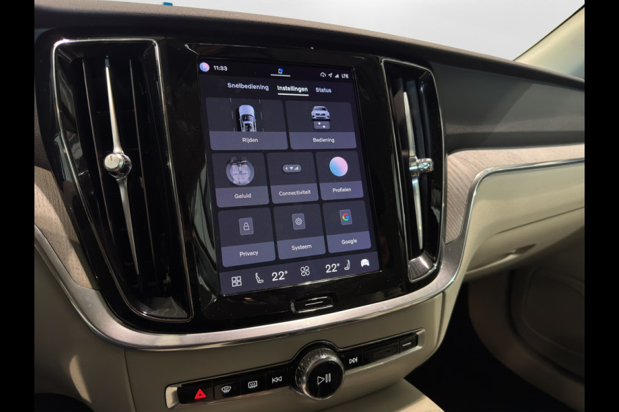 Volvo V60 T6 Aut. Plug-in Hybrid Long Range Bright ACC Parkeercamera Leder 350pk