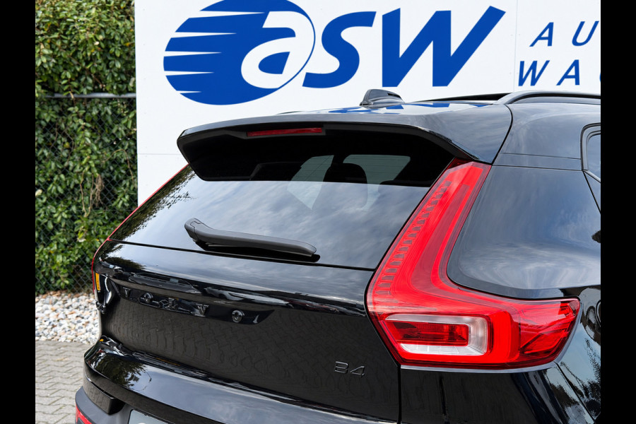 Volvo XC40 2.0 B4 Plus Black Edition | Pano | Memory | Pilot Assist | H/K Audio | 20 inch