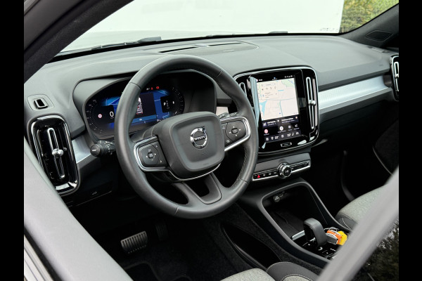 Volvo XC40 2.0 B4 Plus Black Edition | Pano | Memory | Pilot Assist | H/K Audio | 20 inch
