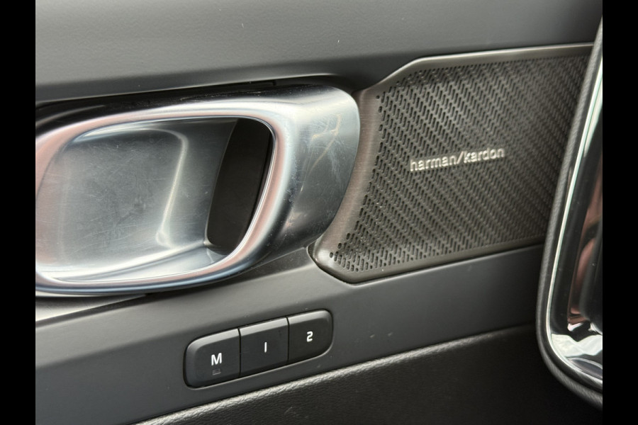 Volvo XC40 2.0 B4 Plus Black Edition | Pano | Memory | Pilot Assist | H/K Audio | 20 inch