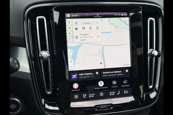 Volvo XC40 2.0 B4 Plus Black Edition | Pano | Memory | Pilot Assist | H/K Audio | 20 inch