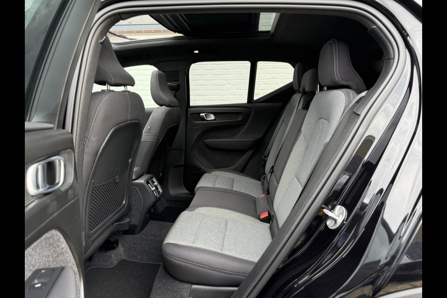 Volvo XC40 2.0 B4 Plus Black Edition | Pano | Memory | Pilot Assist | H/K Audio | 20 inch