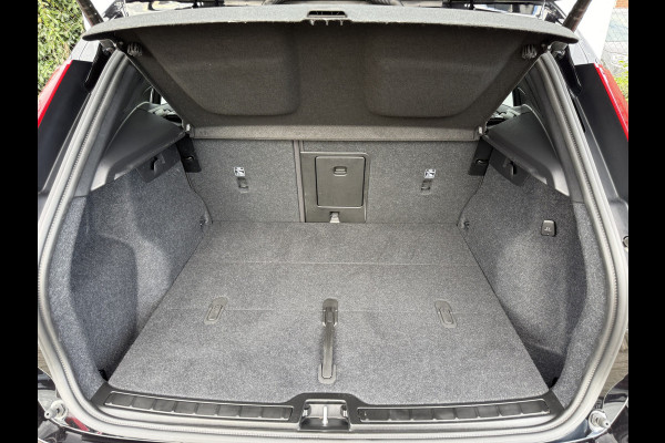 Volvo XC40 2.0 B4 Plus Black Edition | Pano | Memory | Pilot Assist | H/K Audio | 20 inch