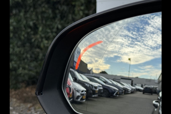 Volvo XC40 2.0 B4 Plus Black Edition | Pano | Memory | Pilot Assist | H/K Audio | 20 inch
