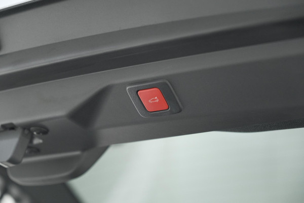 Peugeot 3008 1.2 Hybrid 145 GT | Elektrische Kofferklep | Camera | Adaptieve Cruise Control | Apple CarPlay