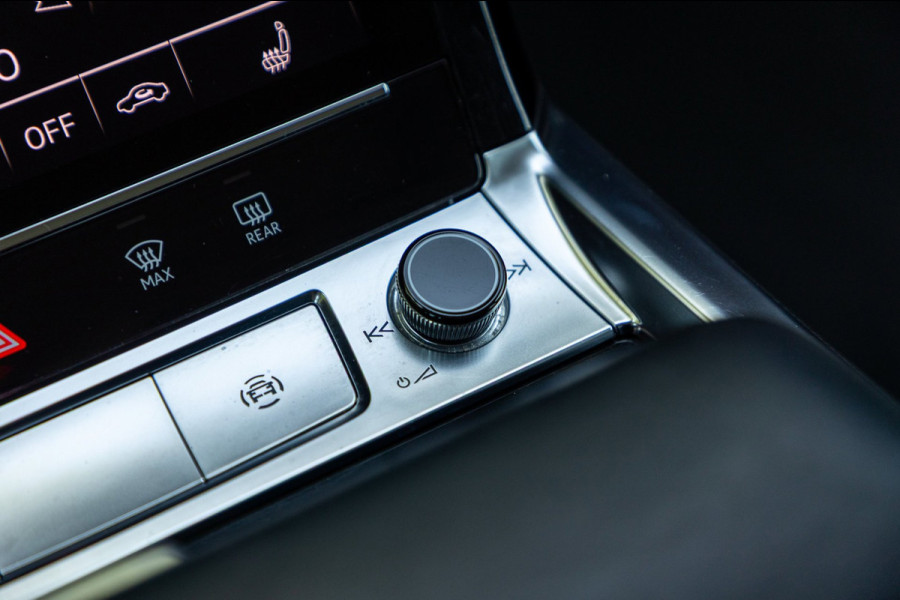 Audi e-tron E-tron 50 quattro S Line 71 kWh Soh 95% I S Line I Panoramadak I 22" I Adaptive Cruise I Luchtvering I CarPlay