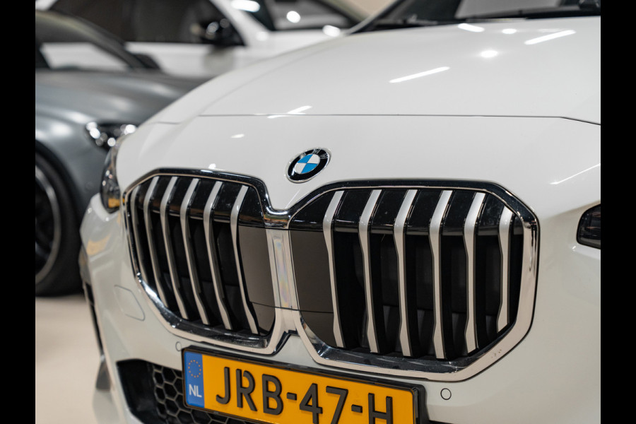 BMW 2 Serie Active Tourer 218i M-Sport, Apple Carplay, Android, Leder, Navi, Voll Led, Ambiënte Light, Wide Screen, Camera, PDC
