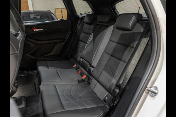 BMW 2 Serie Active Tourer 218i M-Sport, Apple Carplay, Android, Leder, Navi, Voll Led, Ambiënte Light, Wide Screen, Camera, PDC