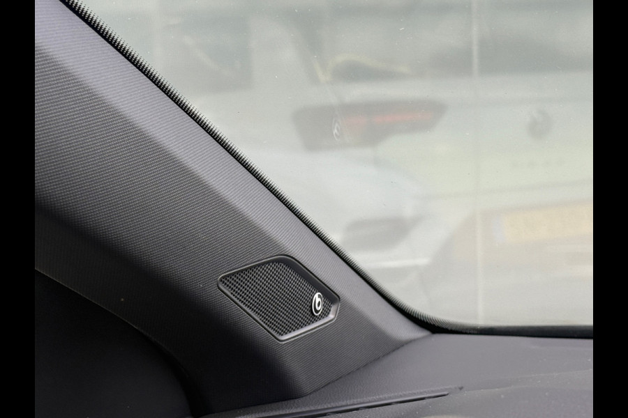 Volkswagen Polo 1.0 TSI DSG 3X R-LINE PANO|Virtual|Camera|Dealer Onderhouden