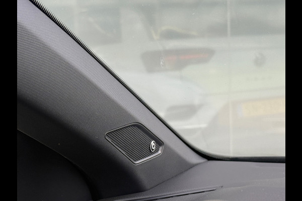 Volkswagen Polo 1.0 TSI DSG 3X R-LINE PANO|Virtual|Camera|Dealer Onderhouden