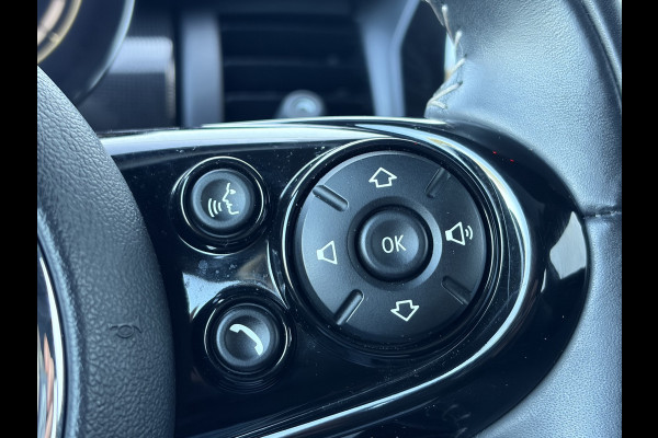 MINI Electric Yours 33 kWh Pano.dal Leer Carplay Camera Red Chili