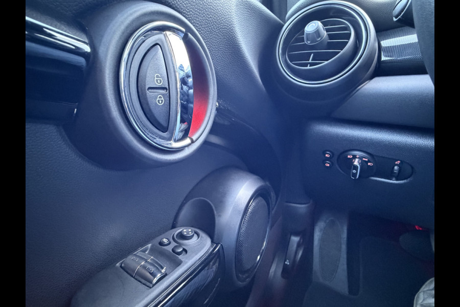MINI Electric Yours 33 kWh Pano.dal Leer Carplay Camera Red Chili