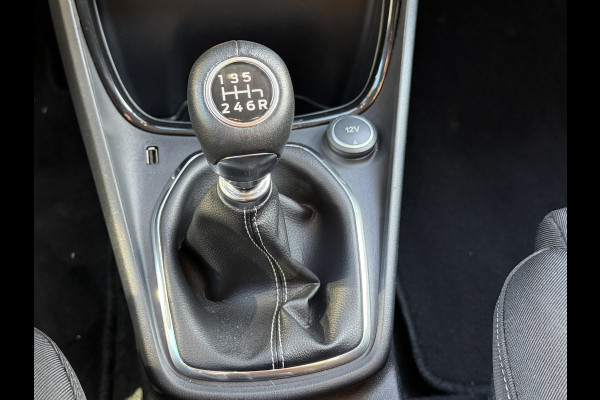 Ford Puma 1.0 EcoBoost Hybrid Titanium | Winterpack | Trekhaak | Navigatie | PDC