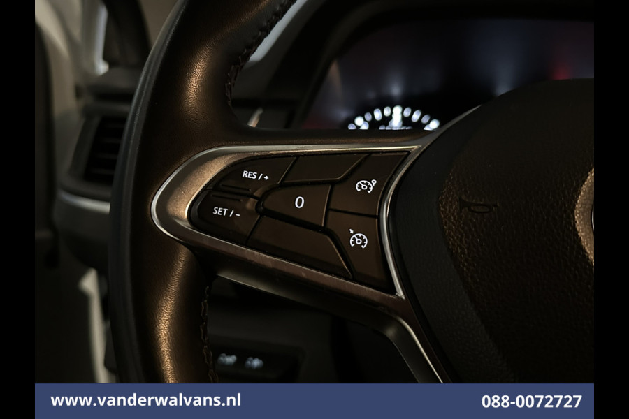 Renault Trafic 2.0 dCi 150pk L2H1 Euro6 Airco | Camera | Navigatie | LED | Trekhaak Cruisecontrol, Dakdragers, Parkeersensoren, Bijrijdersbank