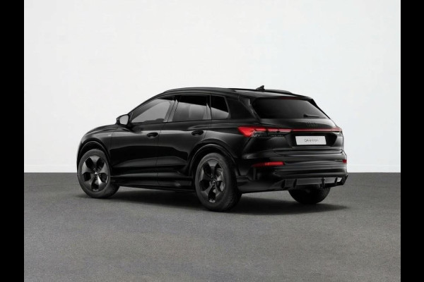 Audi Q4 e-tron S edition performance 82 kWh 286 pk | Glazen panoramadak |Techniekpakket plus | Lichtpakket plus ambient light | Trekhaak |