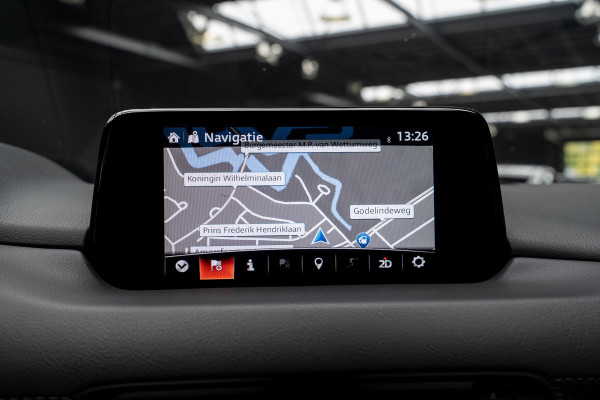 Mazda CX-5 2.5 4WD SkyActiv-G 194 HUD Bose 360 ACC Open dak Stuurverwarming Stoelventilatie Stoelverwarming voor & achter Memory seats Elektr. bedienbare achterklep PDC Climate Control Cruise Control Afneembaar trekhaak LM velgen