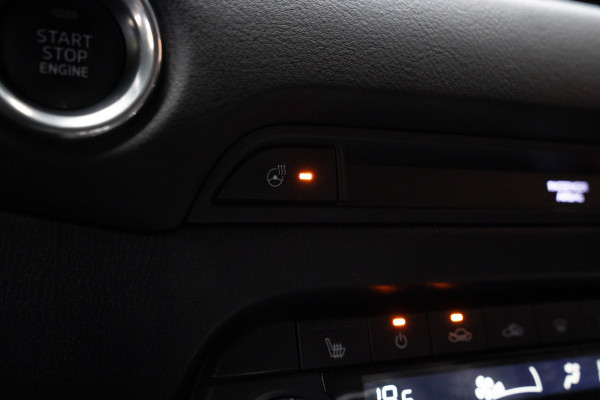 Mazda CX-5 2.5 4WD SkyActiv-G 194 HUD Bose 360 ACC Open dak Stuurverwarming Stoelventilatie Stoelverwarming voor & achter Memory seats Elektr. bedienbare achterklep PDC Climate Control Cruise Control Afneembaar trekhaak LM velgen