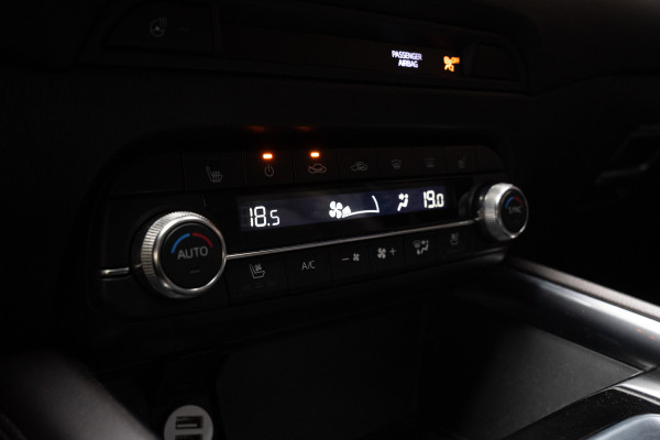 Mazda CX-5 2.5 4WD SkyActiv-G 194 HUD Bose 360 ACC Open dak Stuurverwarming Stoelventilatie Stoelverwarming voor & achter Memory seats Elektr. bedienbare achterklep PDC Climate Control Cruise Control Afneembaar trekhaak LM velgen