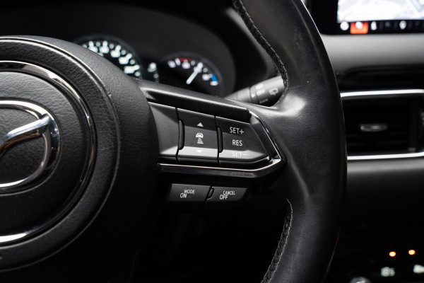 Mazda CX-5 2.5 4WD SkyActiv-G 194 HUD Bose 360 ACC Open dak Stuurverwarming Stoelventilatie Stoelverwarming voor & achter Memory seats Elektr. bedienbare achterklep PDC Climate Control Cruise Control Afneembaar trekhaak LM velgen