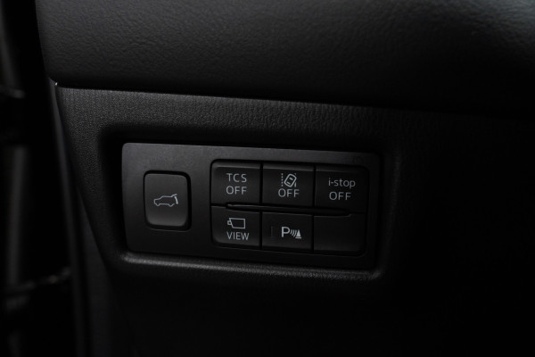 Mazda CX-5 2.5 4WD SkyActiv-G 194 HUD Bose 360 ACC Open dak Stuurverwarming Stoelventilatie Stoelverwarming voor & achter Memory seats Elektr. bedienbare achterklep PDC Climate Control Cruise Control Afneembaar trekhaak LM velgen