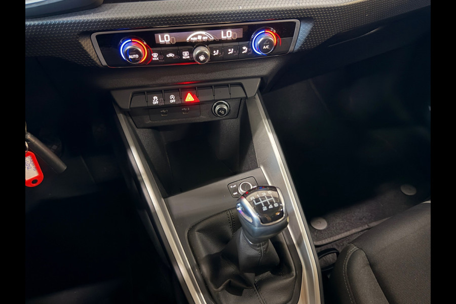 Audi A1 Sportback 30 TFSI Pro Line S *Lichtmetalen velgen*Climate control* S-Line*Sensoren*