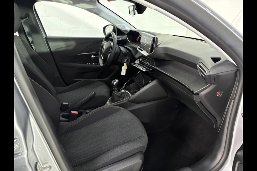 Peugeot 208 Style *Led*Parkeersensoren*Cruise Control*Apple Carplay/Android Auto*