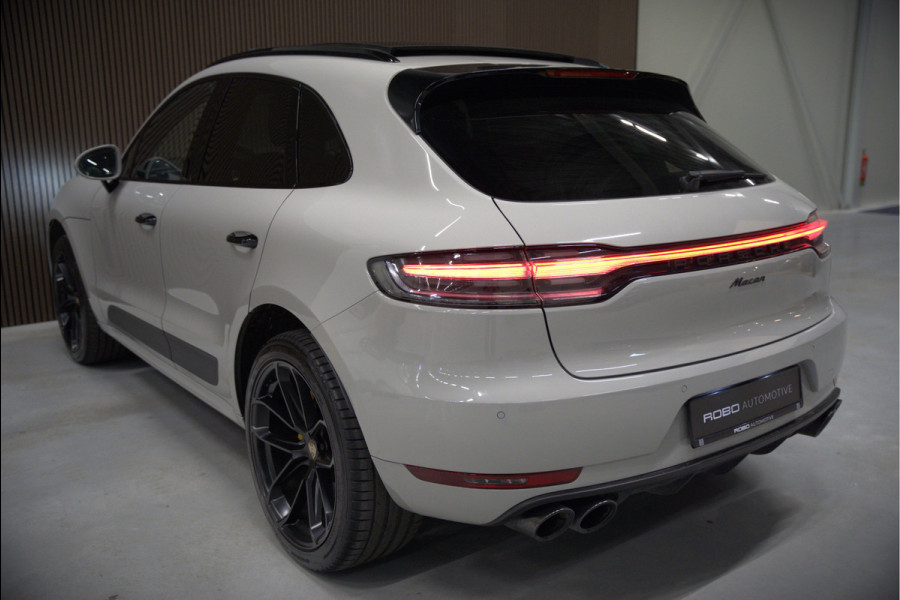 Porsche Macan 2.0 | Krijt Grijs | Panoramadak | Sportchrono | Memory Seats | Elektrische Stoelen 18 Weg Verstelbaar | Apple Carplay | PDLS LED | Luchtvering | Camera | Leer | Navigatie | Dodehoekdetectie | Cru