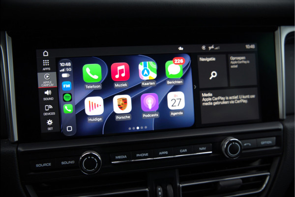 Porsche Macan 2.0 | Krijt Grijs | Panoramadak | Sportchrono | Memory Seats | Elektrische Stoelen 18 Weg Verstelbaar | Apple Carplay | PDLS LED | Luchtvering | Camera | Leer | Navigatie | Dodehoekdetectie | Cru