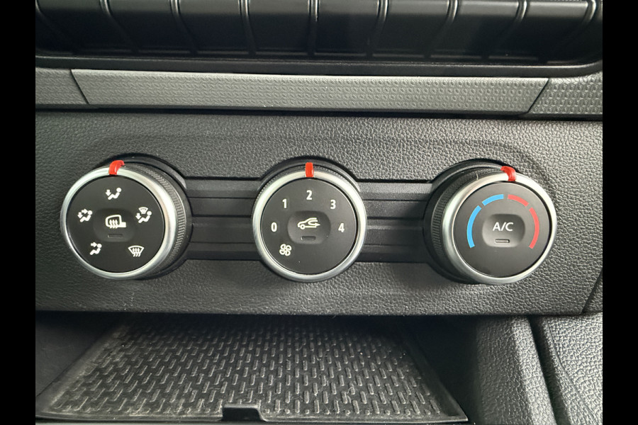 Renault Kangoo 1.3 TCe 130 EDC **Benzine** Automaat Trekhaak Airco Cruise Control Navigatie Camera Parkeersensoren Achter