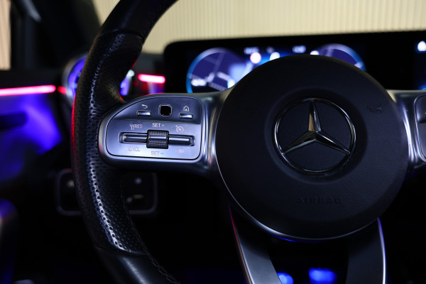 Mercedes-Benz A-Klasse 250e AMG AMBIENTE PANODAK NAVI AUTOM CRUISE PDC CAM SFEER '20