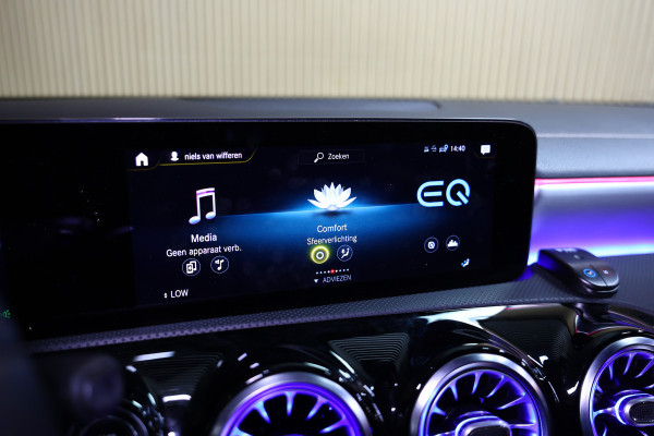 Mercedes-Benz A-Klasse 250e AMG AMBIENTE PANODAK NAVI AUTOM CRUISE PDC CAM SFEER '20