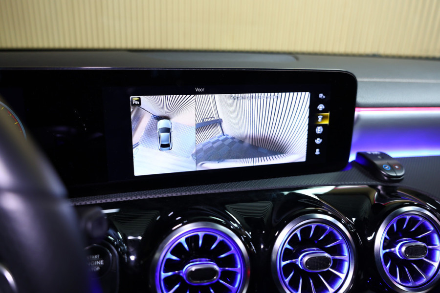 Mercedes-Benz A-Klasse 250e AMG AMBIENTE PANODAK NAVI AUTOM CRUISE PDC CAM SFEER '20