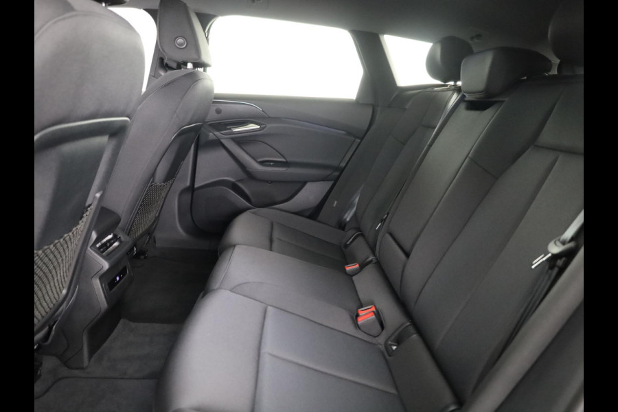 Audi A6 Avant e-tron Advanced edition 83 kWh 286 pk | SOH 92,64%  | Private Lease vanaf € 987,- per maand | Luchtvering | Navigatie | Warmtepomp | Trekhaak (wegklapbaar) | Parkeersensoren (Park assist) | Winterbandenset | Rondomzicht camera | Elektr. voorstoelen | Multimedia scherm passagier | Verlengde garantie
