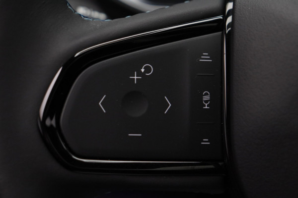Lynk & Co 01 1.5 261PK Plug-in Hybrid | Origineel NL | *Zwarte Hemel* 360 Camera Pano/dak Apple/Carplay Adaptive/Cruise