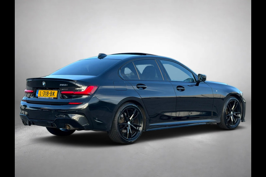 BMW 3-serie 320i High Executive M-pakket Performance(Dealer OndH, Dakraam, Addapt Cruise, Camera, Carplay, StoelV, Navi Prof, Etc)