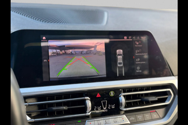 BMW 3-serie 320i High Executive M-pakket Performance(Dealer OndH, Dakraam, Addapt Cruise, Camera, Carplay, StoelV, Navi Prof, Etc)