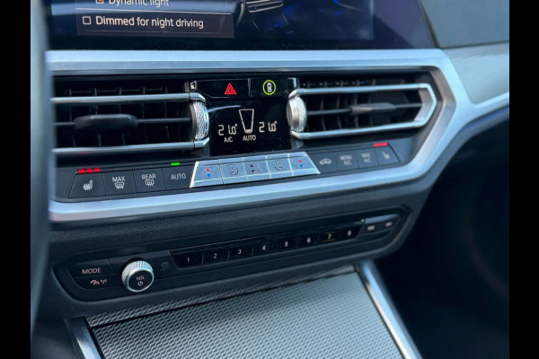 BMW 3-serie 320i High Executive M-pakket Performance(Dealer OndH, Dakraam, Addapt Cruise, Camera, Carplay, StoelV, Navi Prof, Etc)