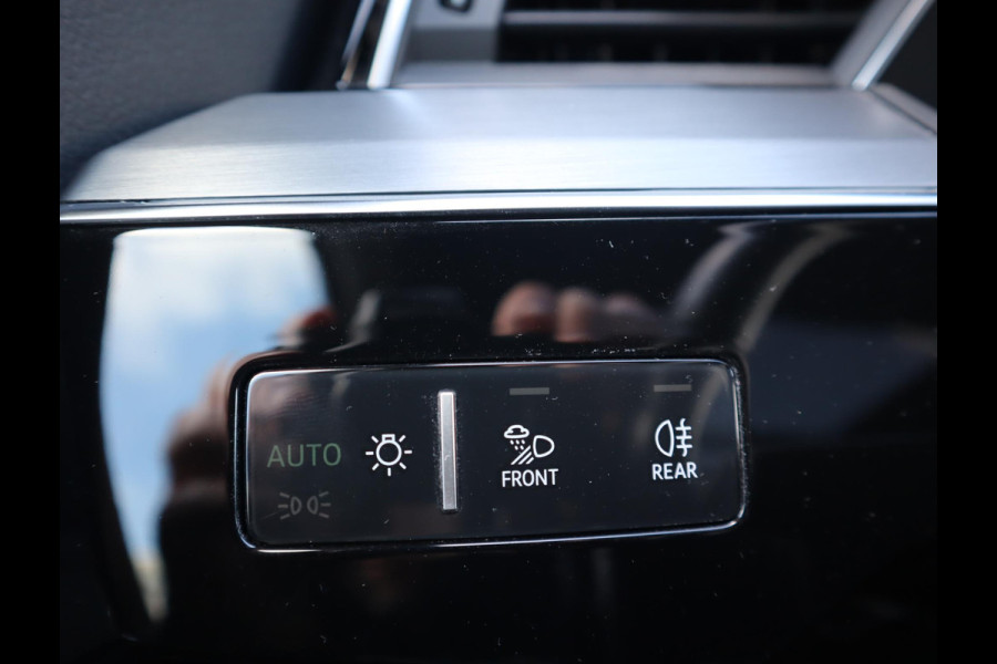 Audi e-tron 55 quattro S edition 95 kWh | Pano | Memory Seats | 360 Camera