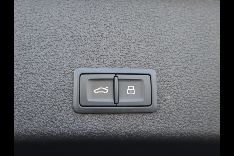Audi e-tron 55 quattro S edition 95 kWh | Pano | Memory Seats | 360 Camera