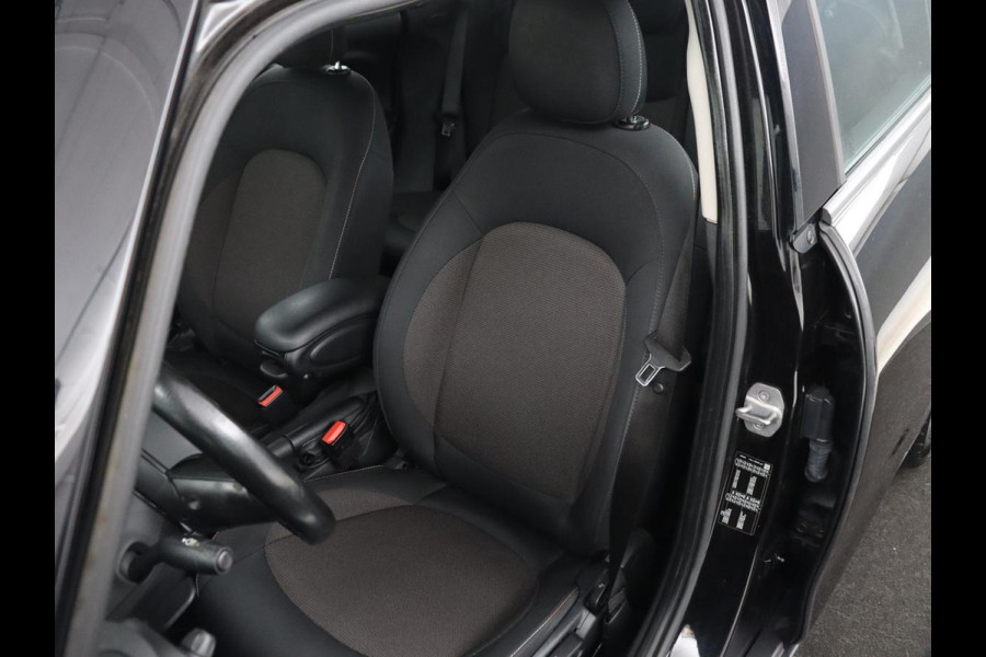 MINI 5-Deurs 1.5 One First | Cruise control | Navigatie | Carplay | Airco