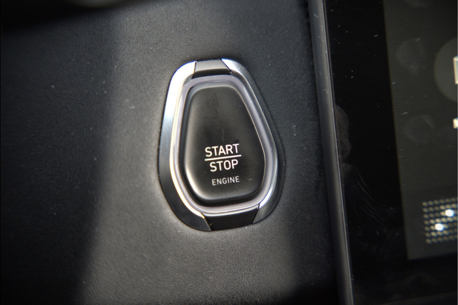 Lynk & Co 01 1.5 | Panoramadak | Stoelverwarming | Keyless | Apple Carplay | Memory Seat | Adaptive Cruise Control | Infinity | Navigatie | 360 Camera | Parkeersensoren | Ambiance Verlichting |