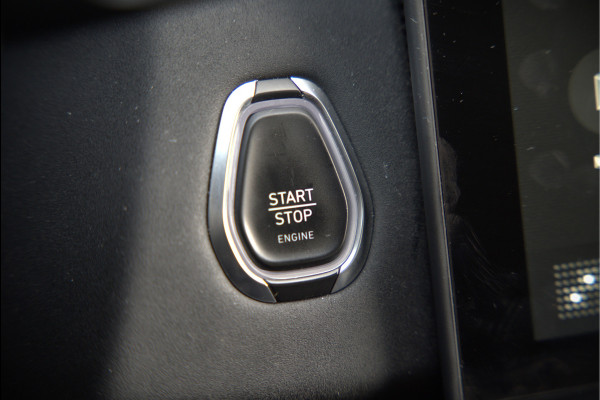 Lynk & Co 01 1.5 | Panoramadak | Stoelverwarming | Keyless | Apple Carplay | Memory Seat | Adaptive Cruise Control | Infinity | Navigatie | 360 Camera | Parkeersensoren | Ambiance Verlichting |