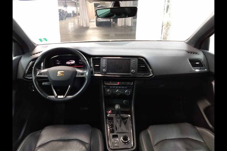 Seat Ateca 1.5 TSI FR Business Intense | Panoramadak | Stoelverwarming | Trekhaak | Keyless | Adaptive Cruise Control | Apple Carplay | Camera | Climate Control | Parkeersensoren | Navigatie | Leer | Elektrische Achterklep |