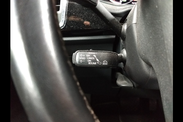 Seat Ateca 1.5 TSI FR Business Intense | Panoramadak | Stoelverwarming | Trekhaak | Keyless | Adaptive Cruise Control | Apple Carplay | Camera | Climate Control | Parkeersensoren | Navigatie | Leer | Elektrische Achterklep |