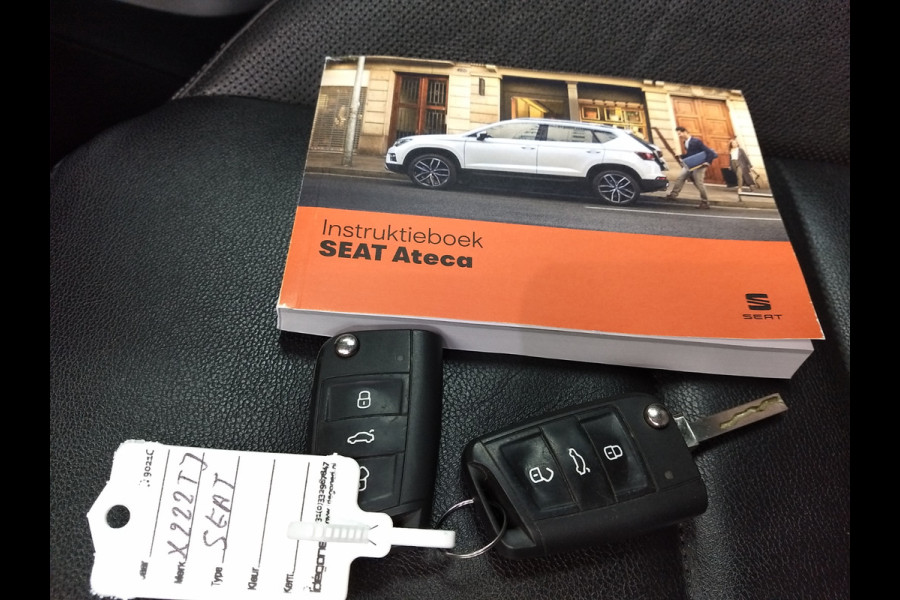 Seat Ateca 1.5 TSI FR Business Intense | Panoramadak | Stoelverwarming | Trekhaak | Keyless | Adaptive Cruise Control | Apple Carplay | Camera | Climate Control | Parkeersensoren | Navigatie | Leer | Elektrische Achterklep |