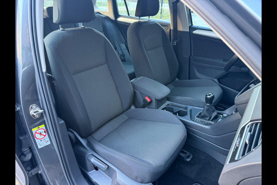 Volkswagen Tiguan 1.4 TSI Comfortline Business / Trekhaak / Xenon / Led