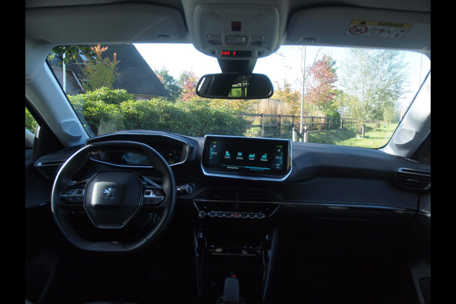 Peugeot e-208 EV Allure Pack 50 kWh | SOH 94% | Camera | Apple Carplay | Stoelverwarming | Navi | NL-Auto |