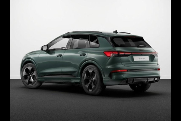 Audi Q4 e-tron S edition performance 82 kWh 286 pk | Techniekpakket plus | Glazen panoramadak | Lichtpakket plus ambient light | Trekhaak |