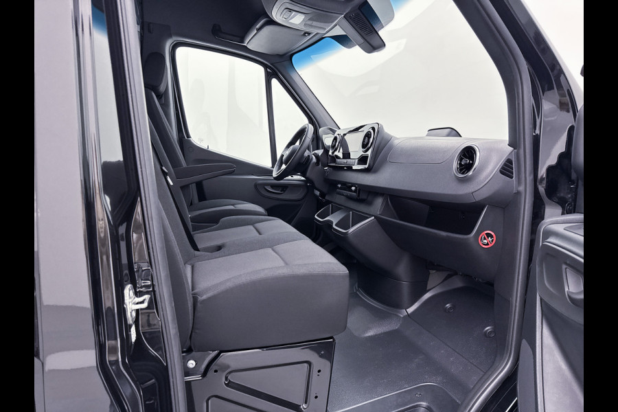 Mercedes-Benz Sprinter 317 CDI PRO L3H2 Led Navigatie Achteruitrijcamera 3500 KG Trekgewicht Cruise Control