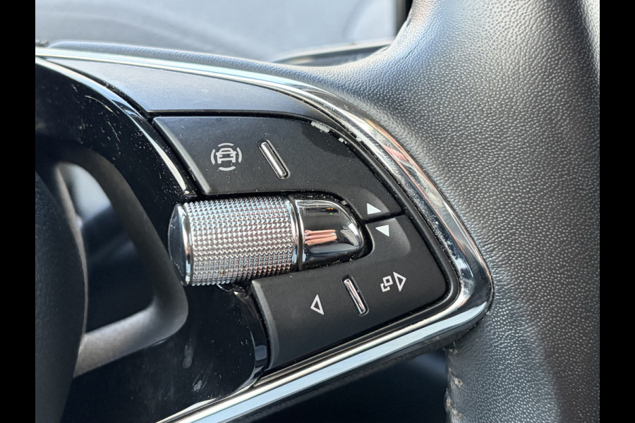 Škoda ENYAQ iV 60 Soh 92% Stoelverw. Camera Adapt.Cruis Carplay Trekhaak 1Eig.